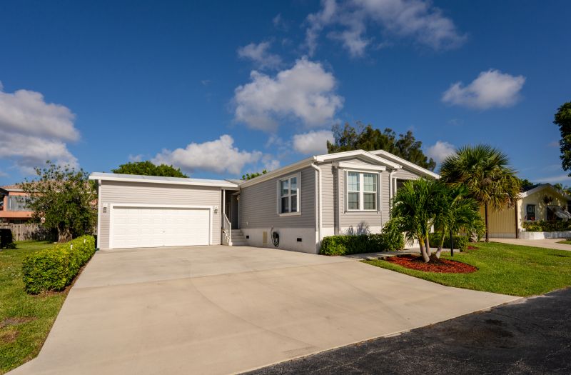 Who Does House Garage Buildings